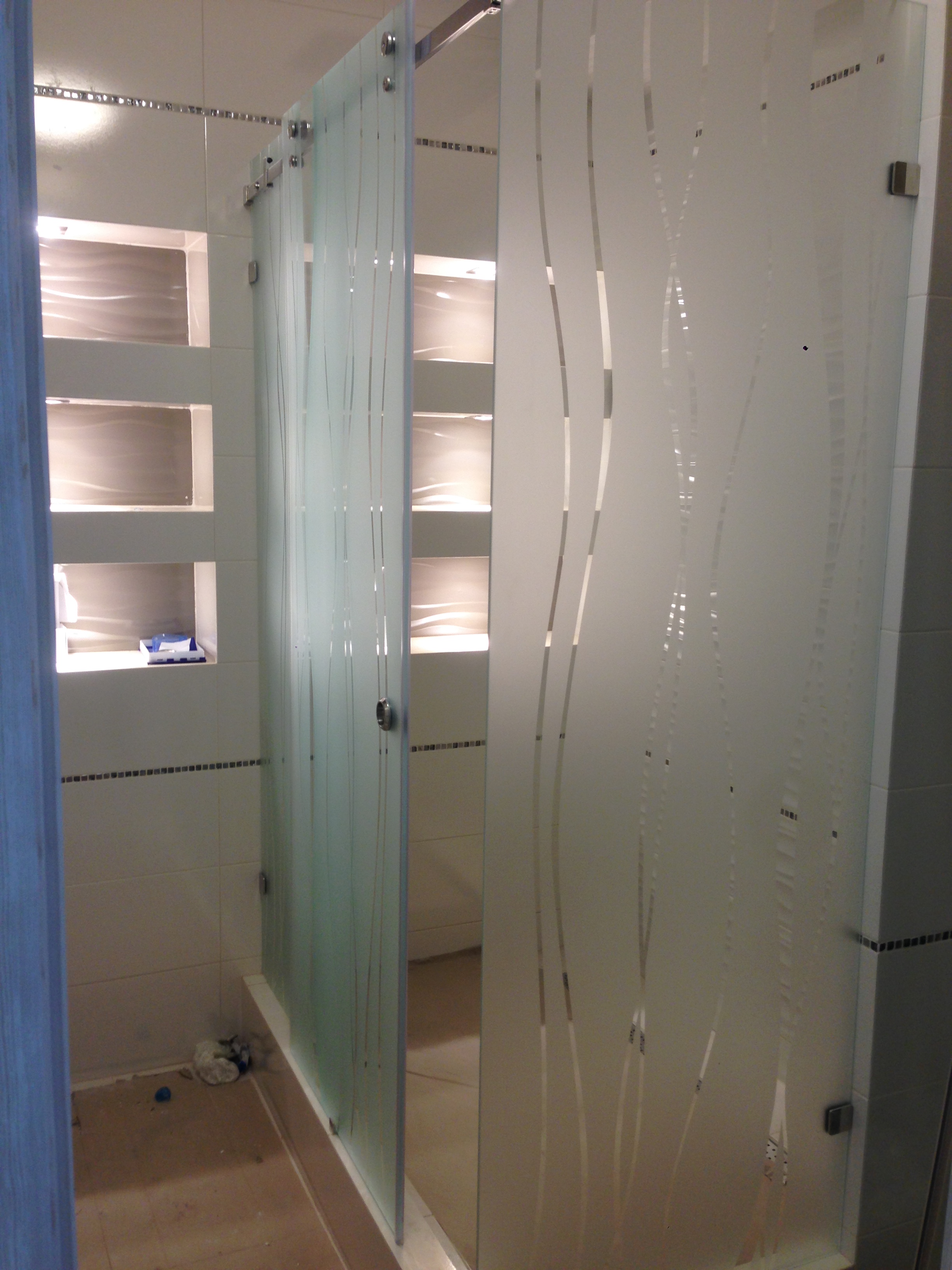 Cabina de dus cu sticla securizata