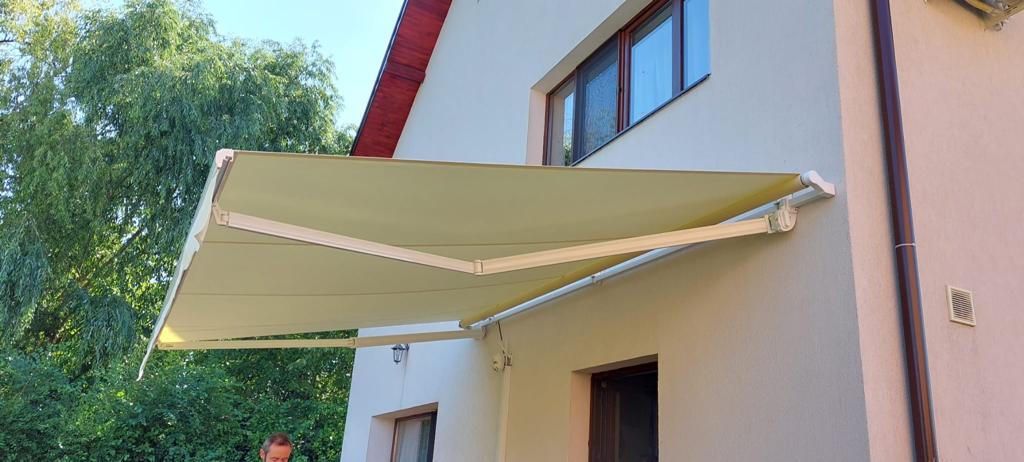 Copertina retractabila manuala