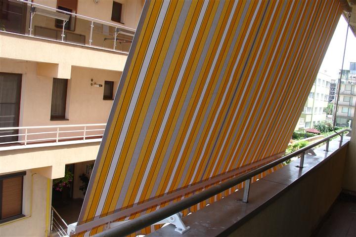Copertina verticala balcon