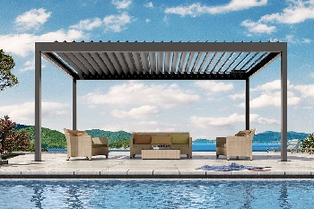 Pergola bioclimatica la piscina