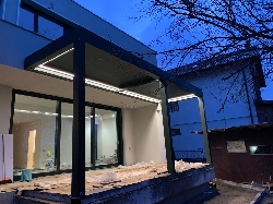 pergola bioclimatica aluminiu