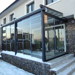 Pergola retractabila inchisa cu sticla mobila sistem multitrack