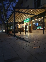 Pergole retractabile terase