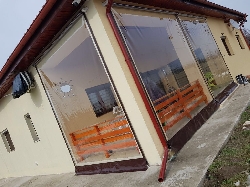 Rulouri transparente necasetate